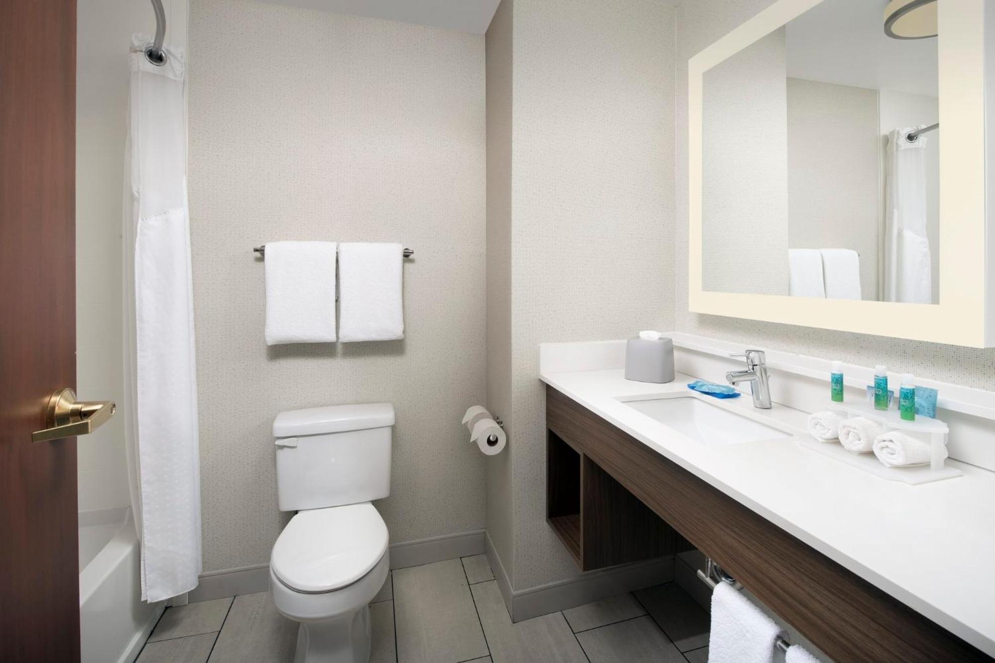 Holiday Inn Express Knoxville-Strawberry Plains By Ihg Экстерьер фото