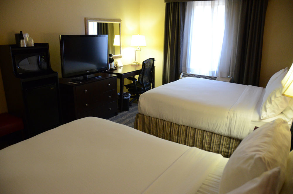 Holiday Inn Express Knoxville-Strawberry Plains By Ihg Экстерьер фото