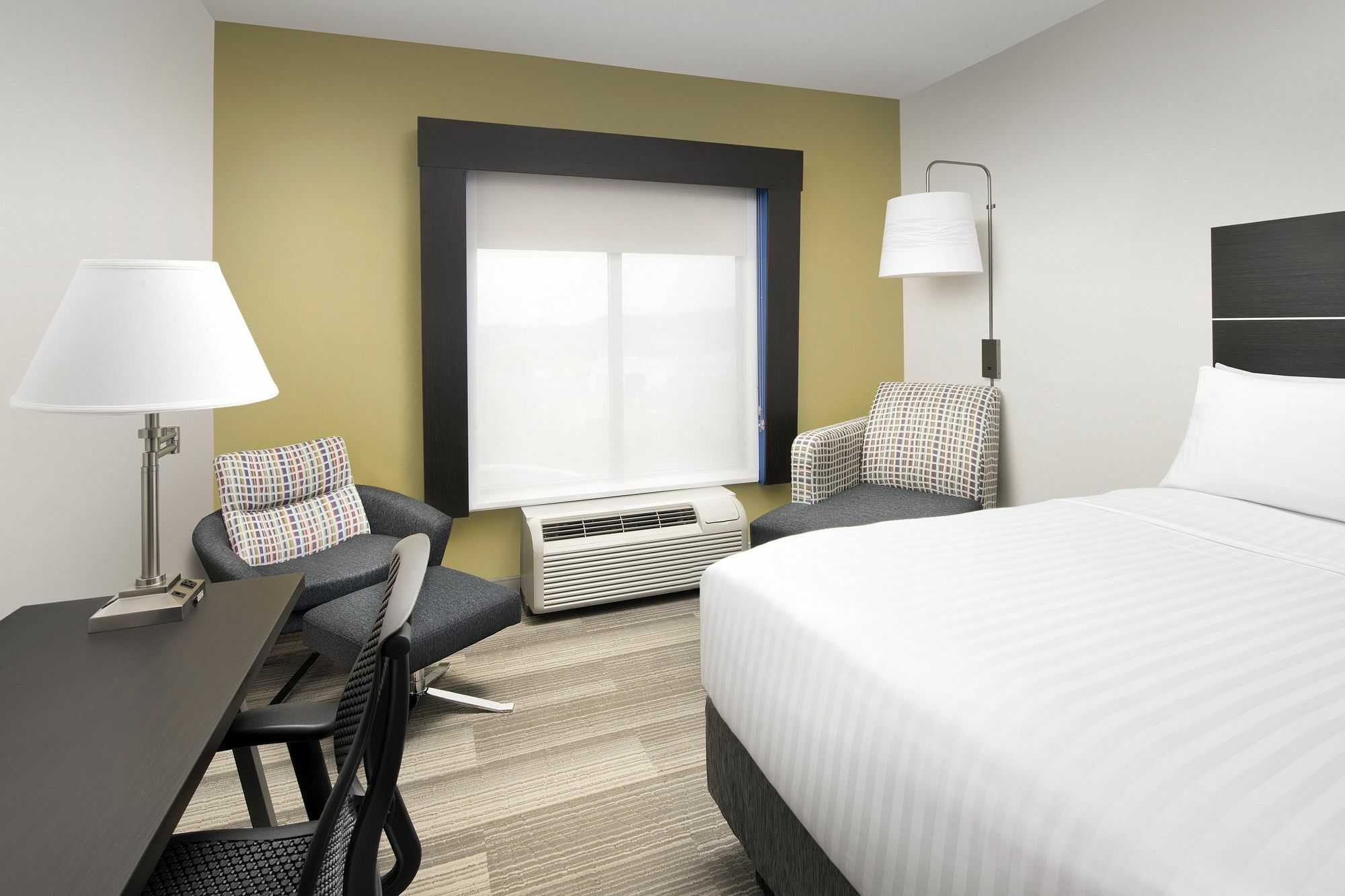 Holiday Inn Express Knoxville-Strawberry Plains By Ihg Экстерьер фото
