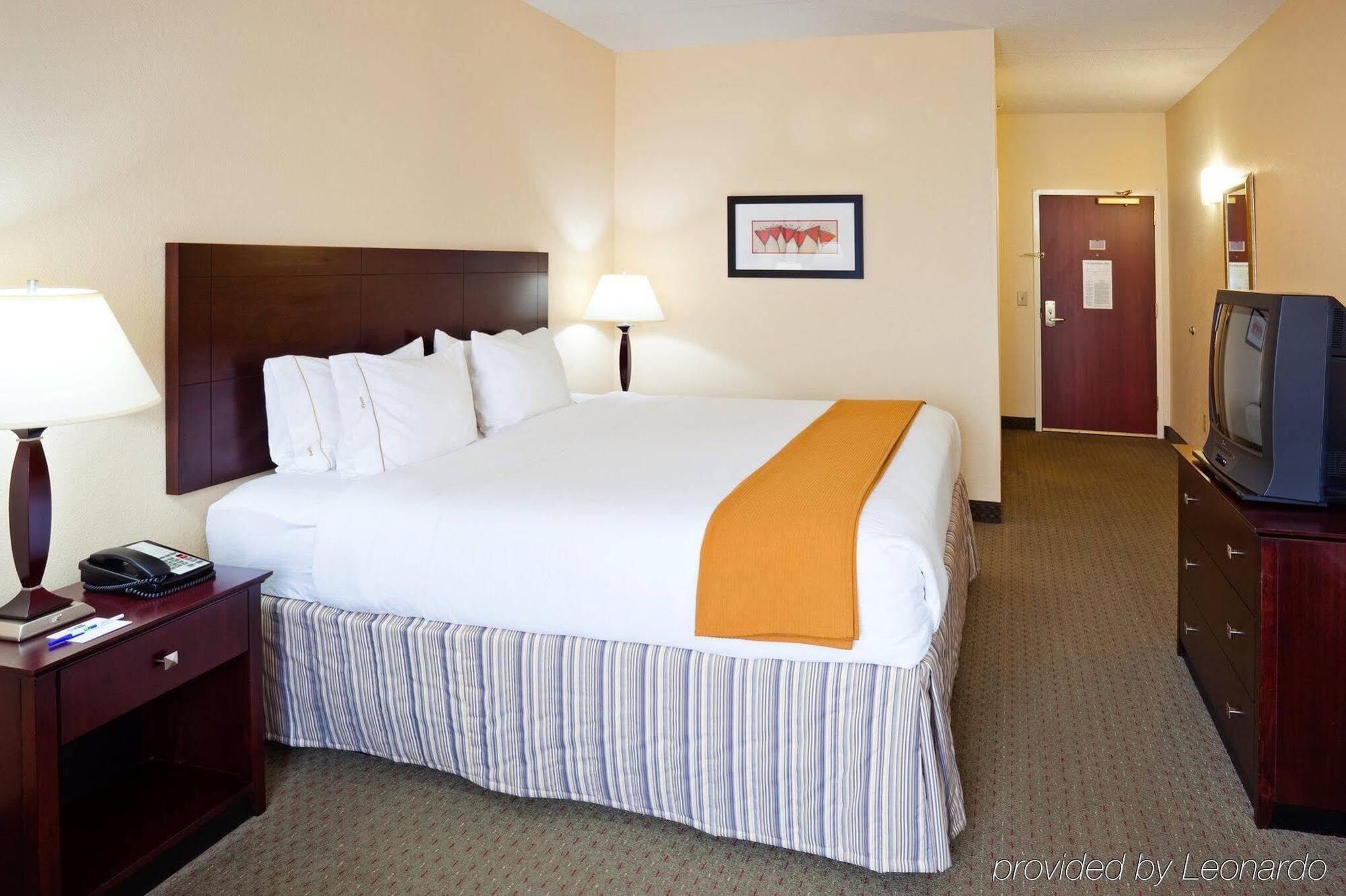 Holiday Inn Express Knoxville-Strawberry Plains By Ihg Экстерьер фото